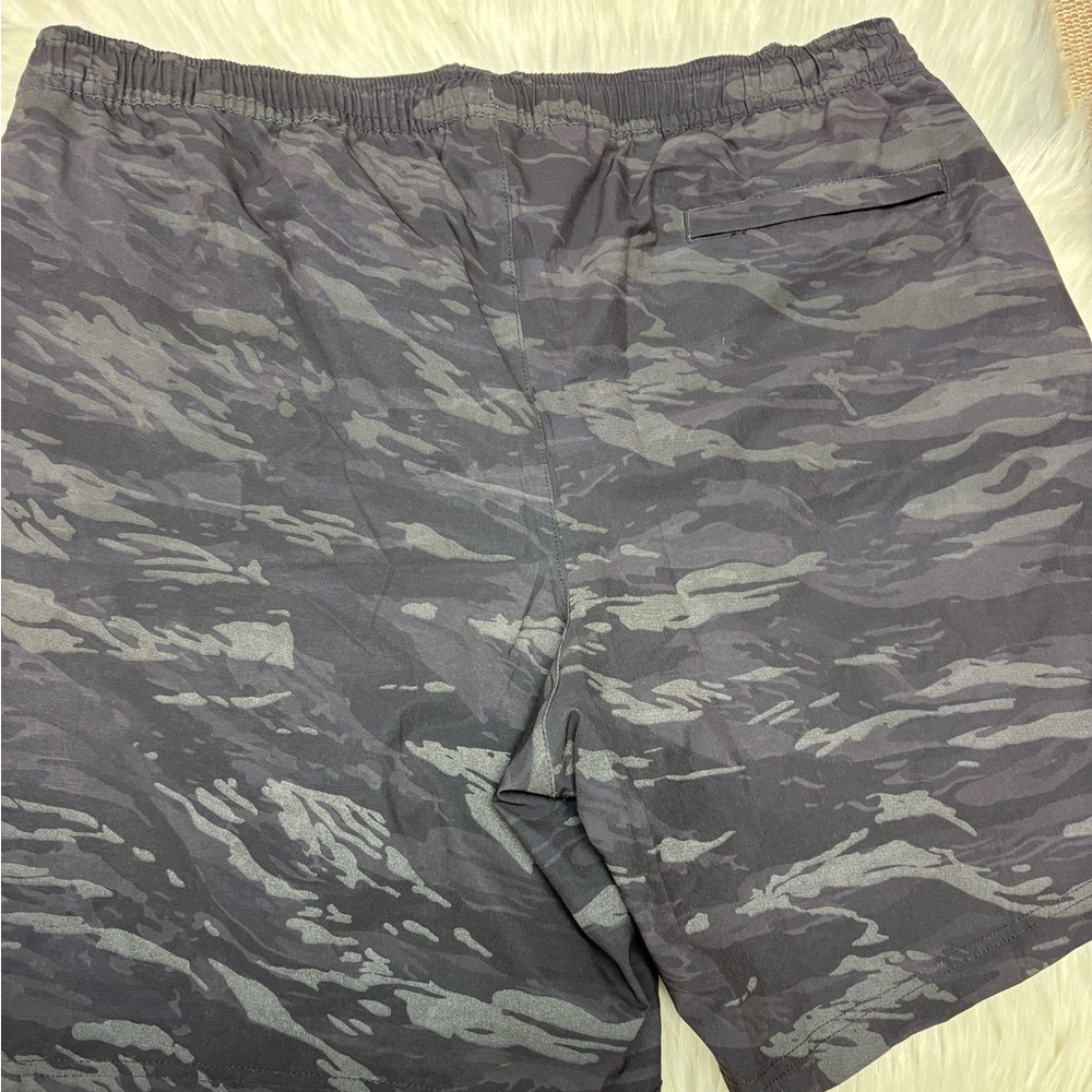 * | Chubbies | 7 inch shorts. Size XXL. - Picture 2 of 6